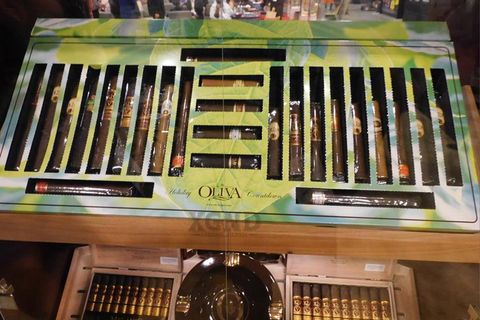 Cigar Oliva Advent Calendar Collection - Xì Gà Chính Hãng