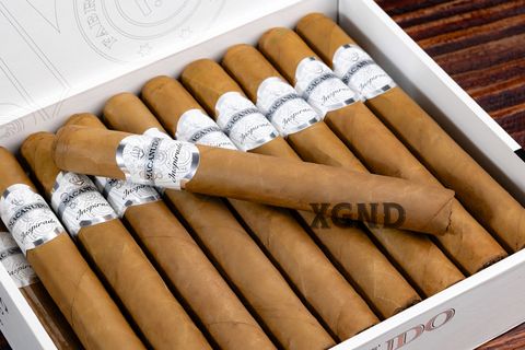 Cigar Macanudo Inspirado White Toro - Xì Gà Chính Hãng
