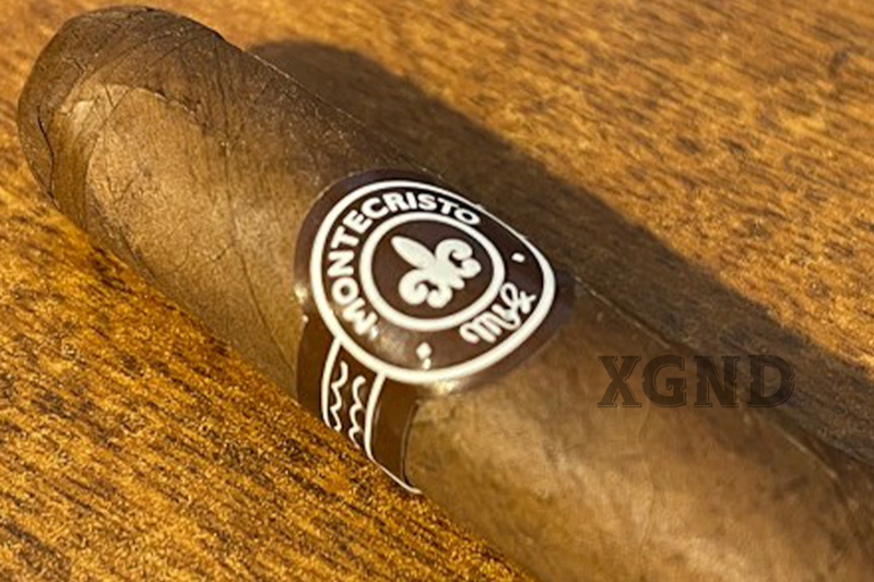 Cigar Montecristo Peruvian Fer de Lance - Xì Gà Chính Hãng