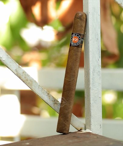 Cigar Villa Zamorano Churchill - Xì Gà Honduras Chính Hãng