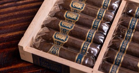 Cigar Undercrown Maduro Flying Pigs - Xì Gà Chính Hãng