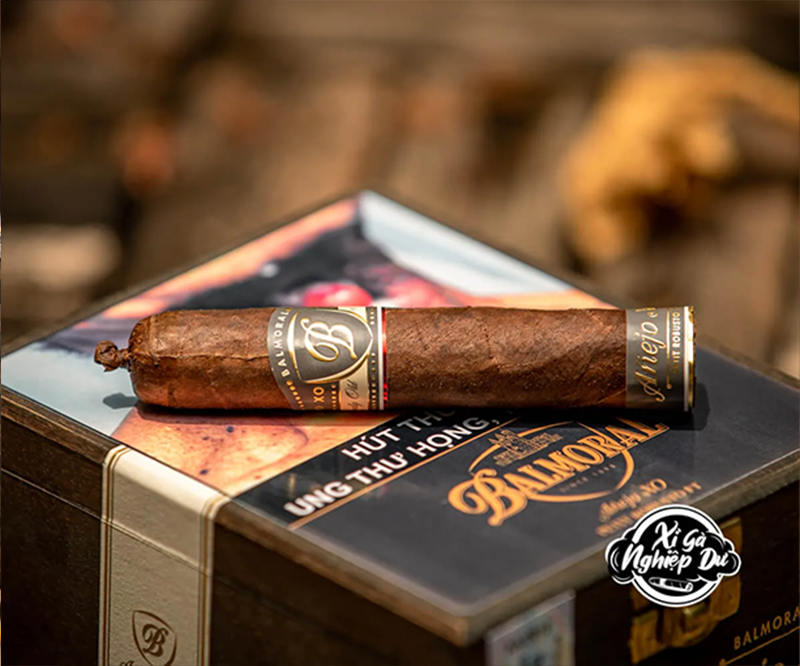 Cigar Balmoral Anẽjo XO Petit Robusto - Xì Gà Dominica Chính Hãng