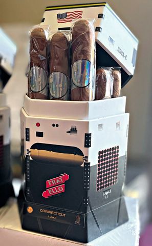 Cigar Fratello Lunar Connecticut Toro - Xì Gà Chính Hãng