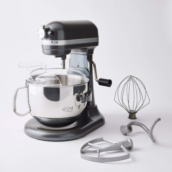Trải nghiệm sự mạnh mẽ của máy trộn bột KitchenAid Pro 6 Quart