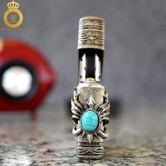 Bật lửa Zorro gắn đá xanh ngọc