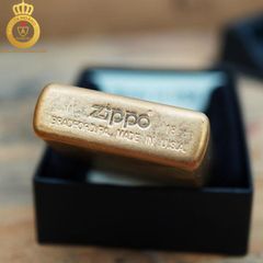 Bật lửa Zippo USA vàng bóng caro