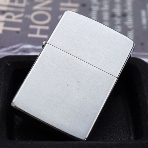 Bật lửa Zippo cổ xưa 1976 trắng nhám đã qua lửa