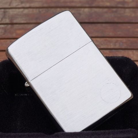 Hộp quẹt Zippo đời xưa 1974 8 gạch huyền
