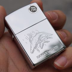 Zippo năm 2002 chủ đề cá voi Hawaii Whales