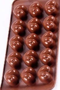 Khuôn silicon socola vỉ 15 trái tim lỗ 3cm ( SC40 )