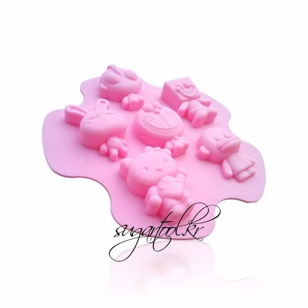 Khuôn silicon 6 con thú hoạt hình doremon kitty thỏ khỉ siêu nhân 7cm ( TC392 )