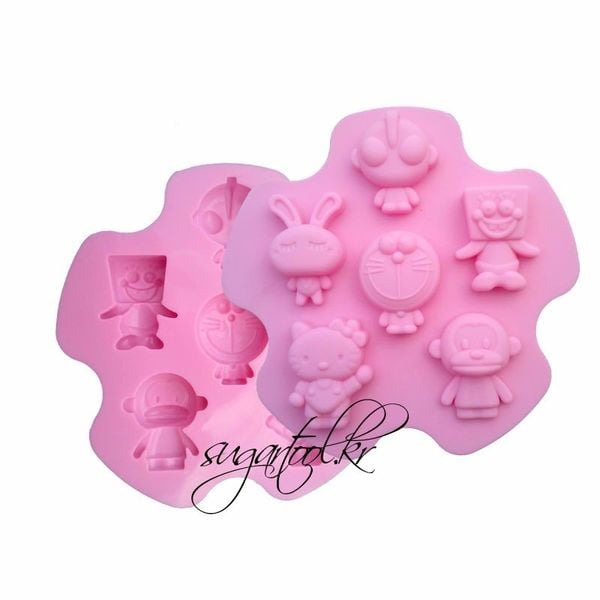 Khuôn silicon 6 con thú hoạt hình doremon kitty thỏ khỉ siêu nhân 7cm ( TC392 )