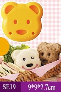 Khuôn nhựa cắt bánh mì sandwich hình mặt gấu 9cm ( SE19 )
