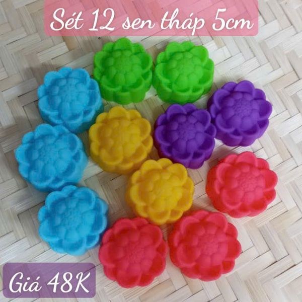 Sét 12 khuôn silicon hoa sen tháp 5cm ( SM1932 )