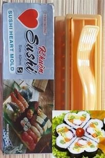 Khuôn Cuộn Sushi Trái Tim
