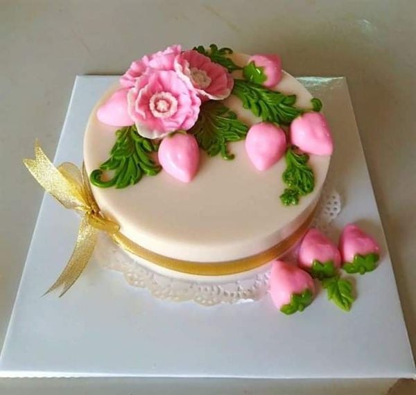 Khuôn silicon 10 trái dâu tây 4cm  ( TC636 )