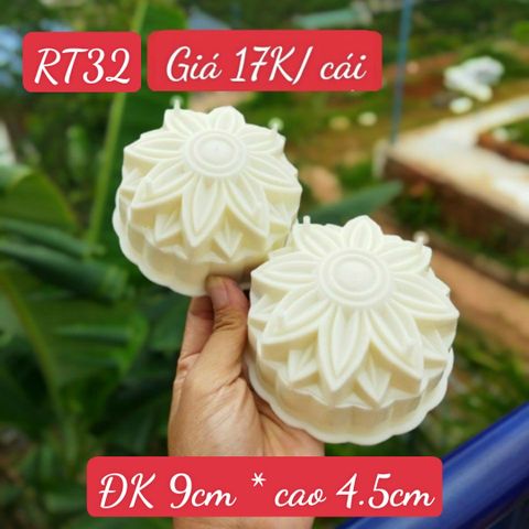 Khuôn Nhựa Hoa Cúc 9cm ( RT32 ) còn 10 cái