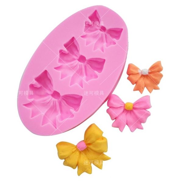 Khuôn silicon 3 cái nơ nhỏ ( SM643 )