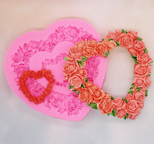 Khuôn rau câu Vòng Trái Tim Hoa Hồng Đôi 15cm ( TC1343 ) còn 1