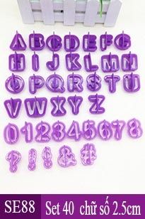 Bộ 40 khuôn ấn chữ và số cao 2,5cm bằng nhựa ( SE88 )