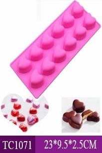 Khuôn silicon 12 trái tim bo tròn 3cm ( TC1071 )