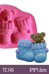 Khuôn rau câu silicon 4d : Khuôn con gấu nhỏ trong chiếc vớ 7cm ( TC145 )