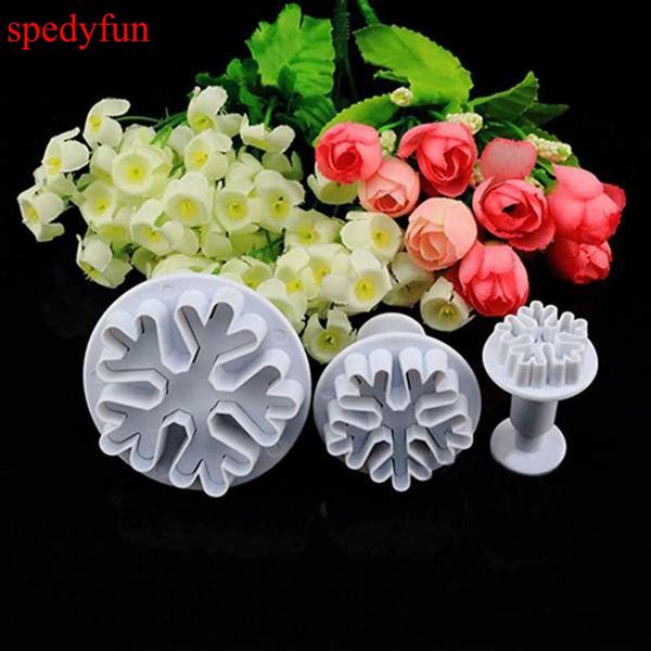 Bộ 3 khuôn nhựa ấn bánh cookie hoa tuyết size 5.5cm+4cm+2.5cm ( SM1541 )