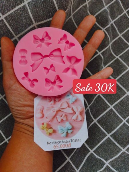 Khuôn silicon vỉ 8 cái nơ nhỏ 1,5cm-4cm ( TC434 )