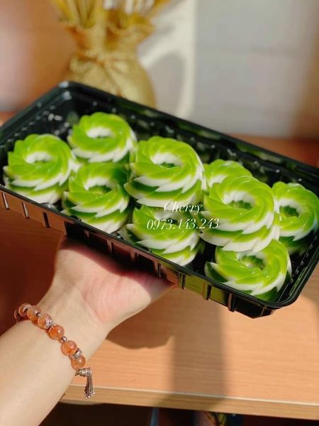 Khuôn silicon 8 bánh tròn xoắn 6cm ( TC650 )