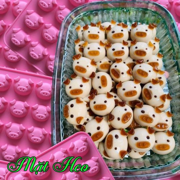 Khuôn silicon trà sữa 16 mặt heo 3.3cm ( TC458 )