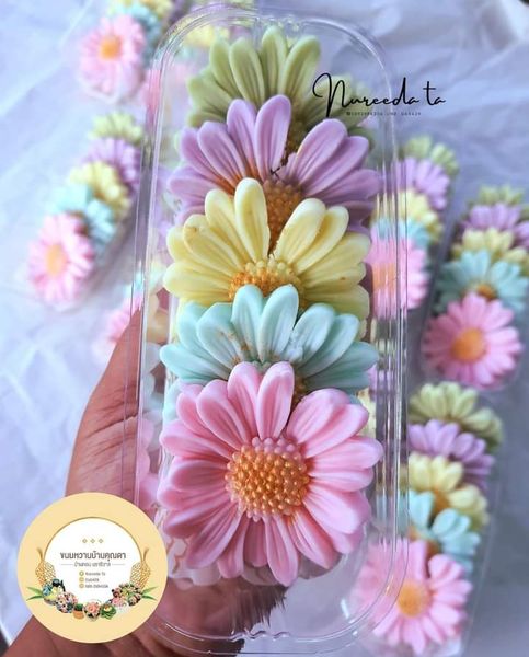 Khuôn silicon làm rau câu hoa cúc họa mi khuyết cánh 5,7cm ( SM1340 )