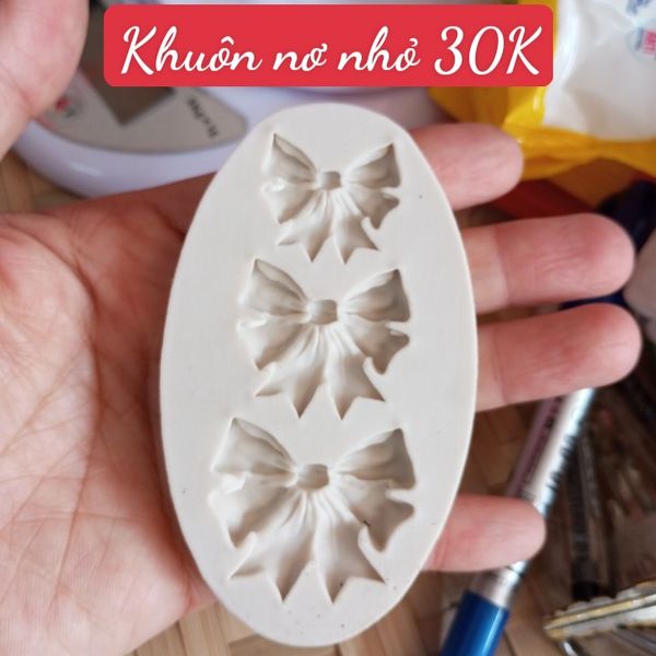 Khuôn silicon 3 cái nơ nhỏ ( SM643 )