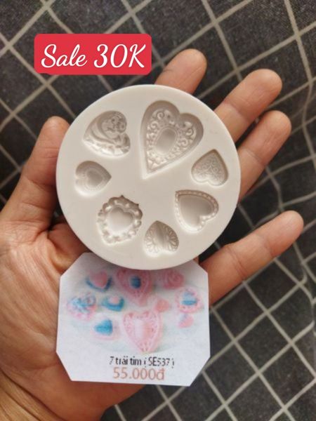 Khuôn Silicon Làm Fondant 7 trái tim nhỏ 1,5cm - 3,2cm ( SE537 )