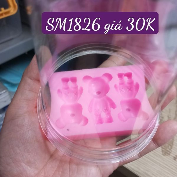 Khuôn silicon 3 con gấu trơn bearbrick nhỏ 4,5cm ( SM1826 ) mẫu 2024