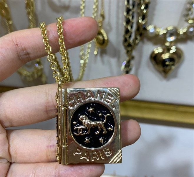  VC C dây dài quyển sách 