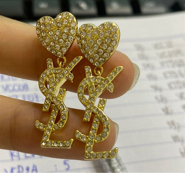  KT YSL trái tim đá nhỏ 