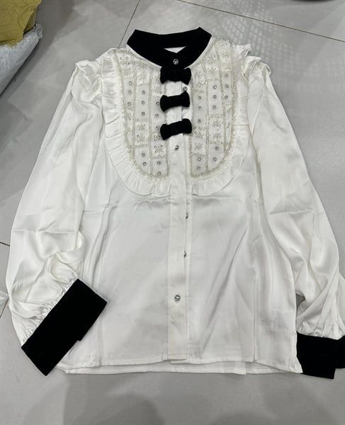  SMDTN lụa cố tàu phối nhung đính đá ngực 