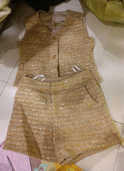  Set dạ tweed akn gile quần sooc đính cườm 