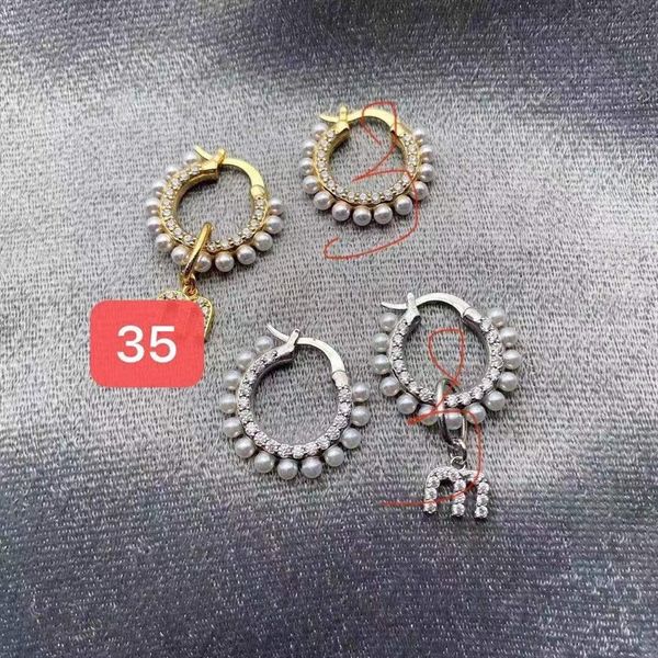  KT M tròn ngọc trai rủ chữ m 
