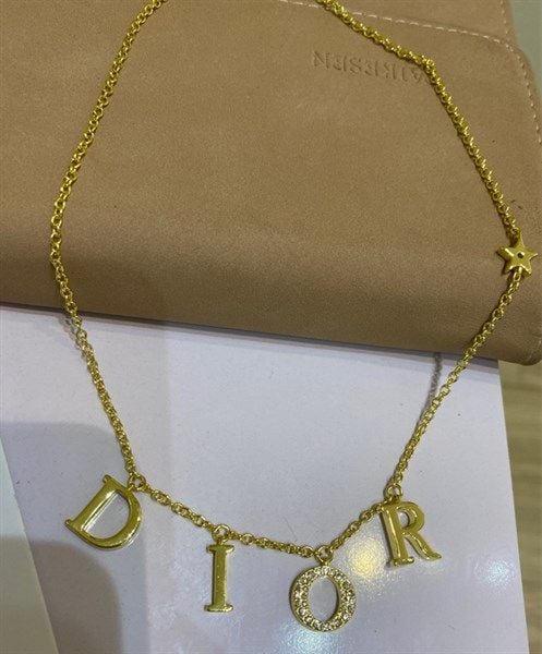  VC D mảnh chữ dior vàng 