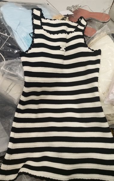  Váy len Celine kẻ ngang (KG) 