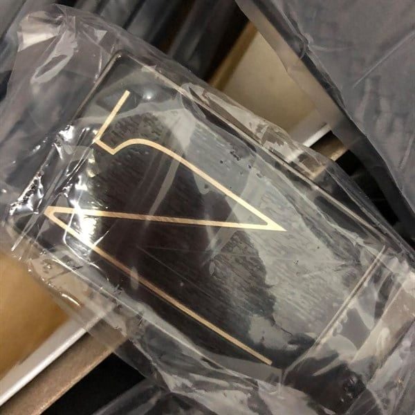  Thắt lưng mặt đen - HT chữ Z to vàng 