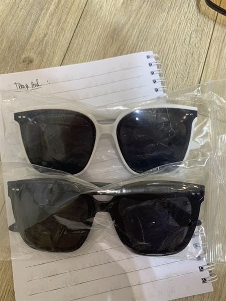  Kính râm GM 2 gạch 