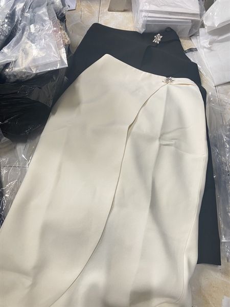  CVD cúc ngọc xẻ sau 