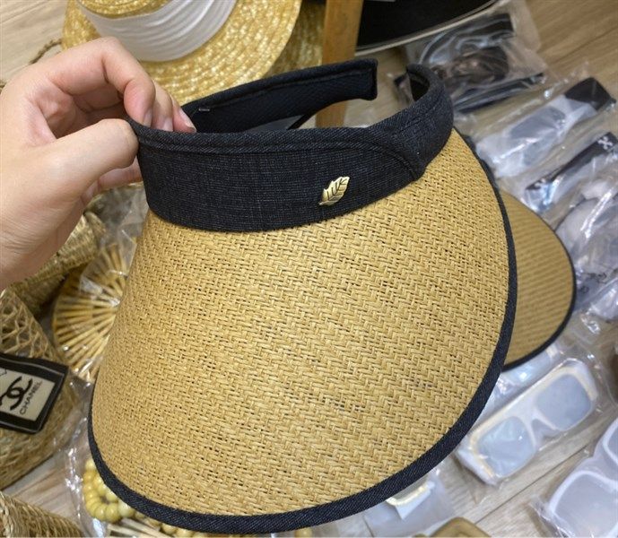  Mũ cói nửa đầu hình lá 
