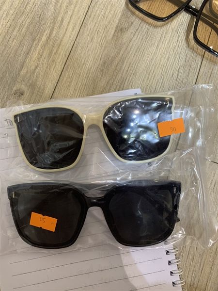  Kính râm GM 1 gạch 