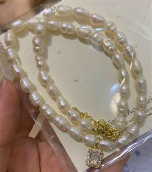  Vòng cổ ngọc trai nước ngọt hạt đá vuông 