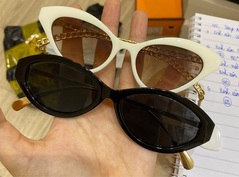  Kính râm mắt mèo nhỏ 