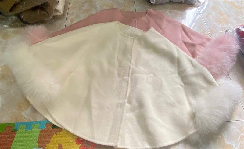  AKN dạ choàng phối lông 