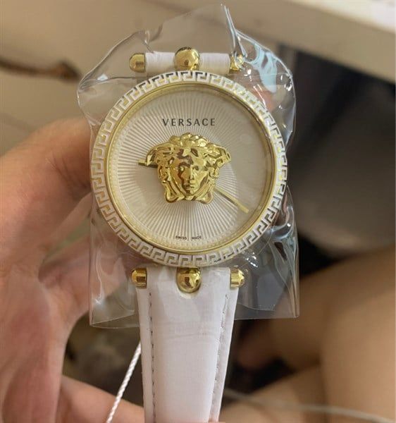  Đồng hồ Versace dây trắng 